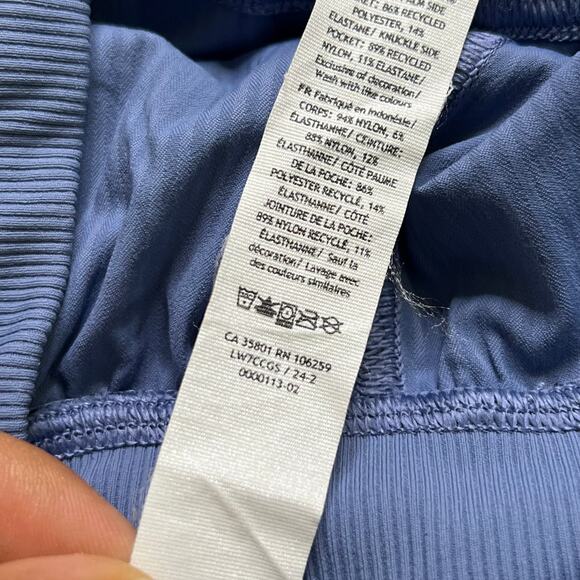 Lululemon Women’s Blue Drawstring Athletic Shorts Size 4 Lightweight gym workout - Picture 3 of 13